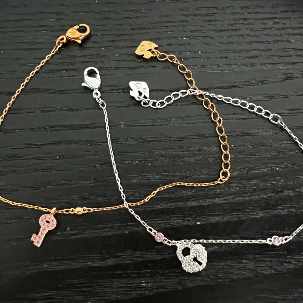 SWAROVSKI twin bracelets